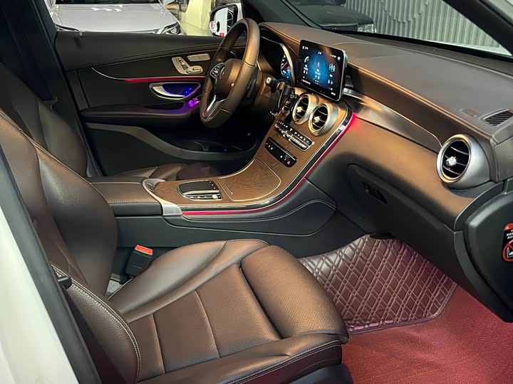 Фото 19 - Mercedes-Benz GLC-Class