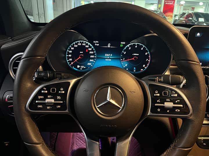 Фото 21 - Mercedes-Benz GLC-Class