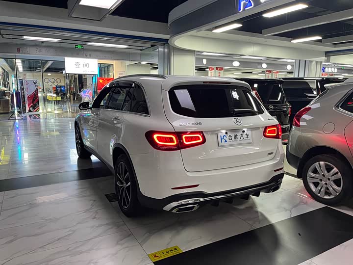 Фото 9 - Mercedes-Benz GLC-Class