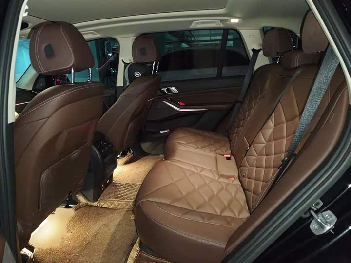 Фото 15 - BMW X5