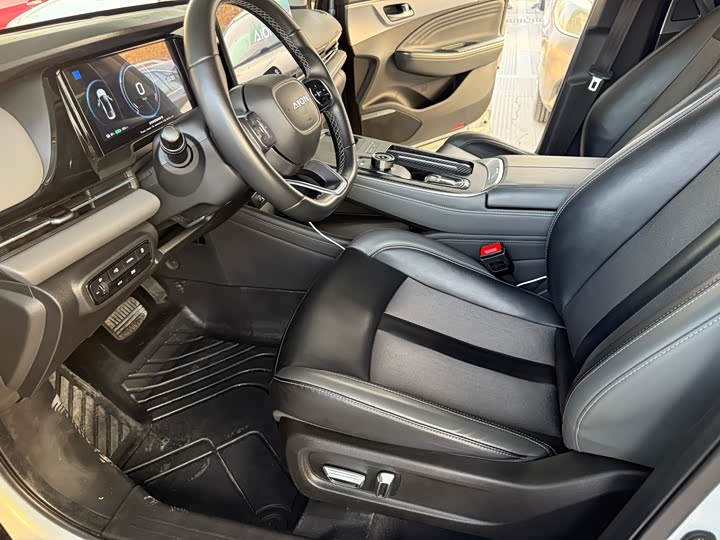 Фото 4 - GAC Aion S Plus