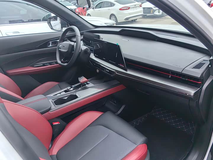 Фото 27 - Changan Oshan Z6