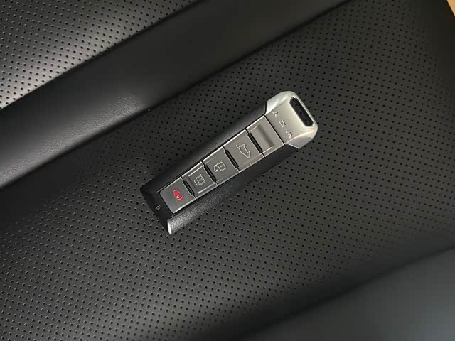 Фото 18 - Tank 300