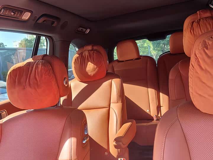 Фото 6 - LiXiang L8