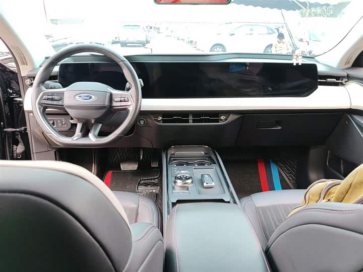 Фото 10 - Ford Mondeo