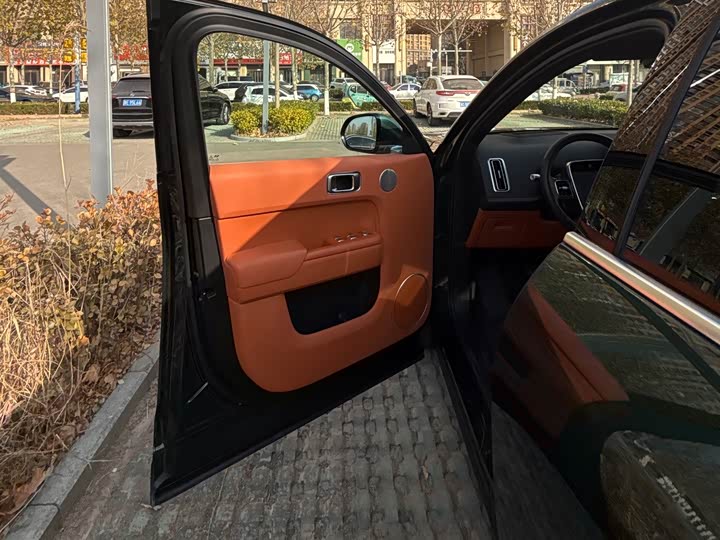 Фото 8 - LiXiang L7