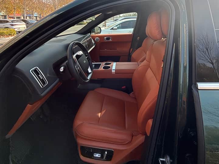 Фото 9 - LiXiang L7