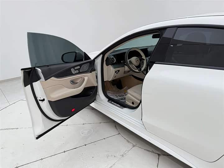 Фото 14 - Mercedes-Benz CLS-Class