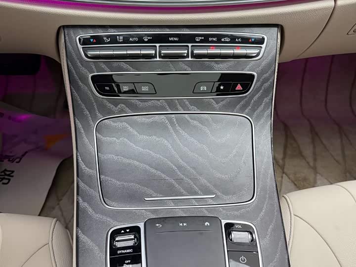 Фото 26 - Mercedes-Benz CLS-Class