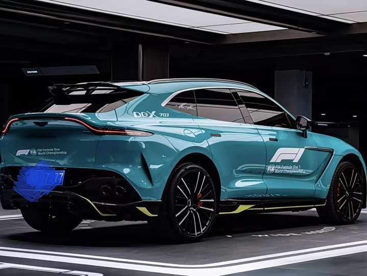 Фото 2 - Aston Martin DBX