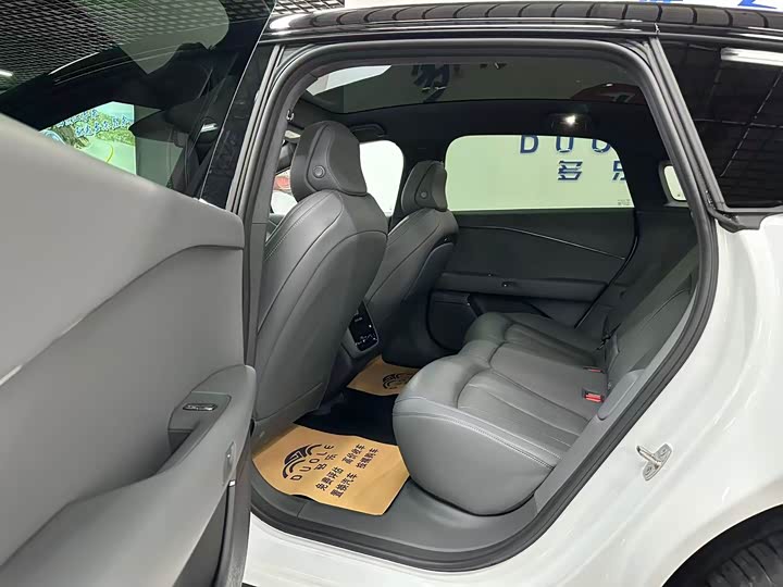 Фото 6 - XPeng F57