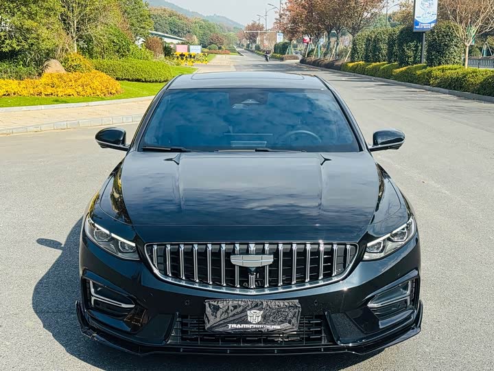 Фото 1 - Geely Preface