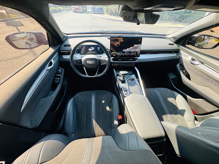 Фото 10 - Geely Preface