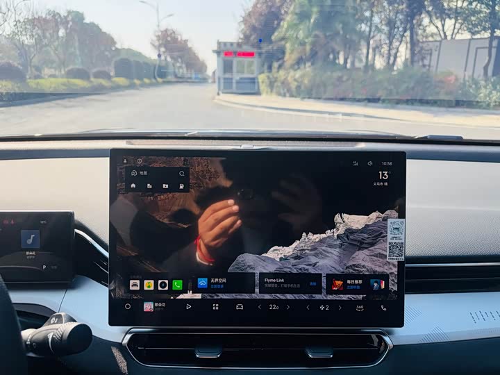 Фото 12 - Geely Preface