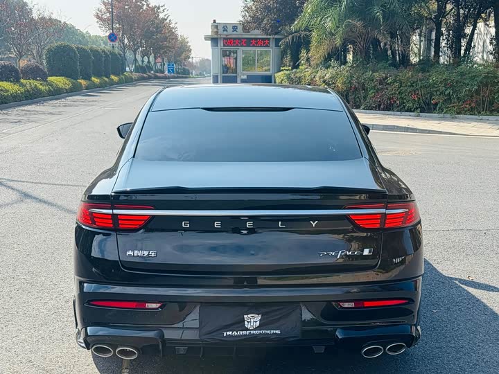 Фото 8 - Geely Preface