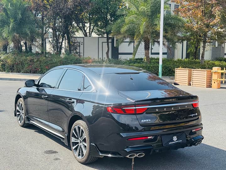 Фото 9 - Geely Preface