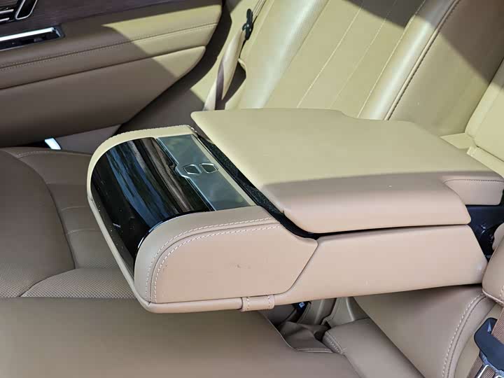 Фото 20 - Land Rover Range Rover