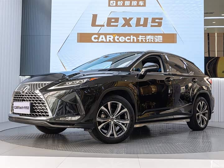 Фото 1 - Lexus RX