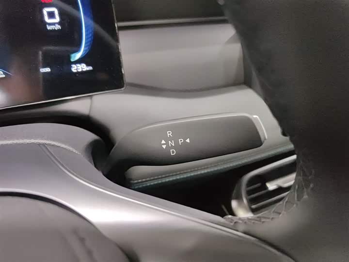 Фото 14 - BYD Qin Plus