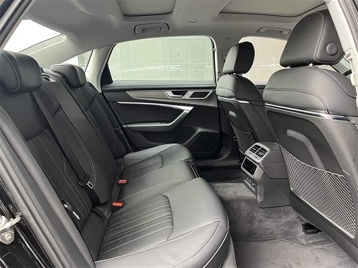 Фото 7 - Audi A6L