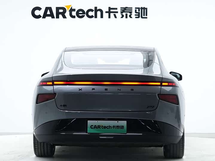 Фото 8 - XPeng P7