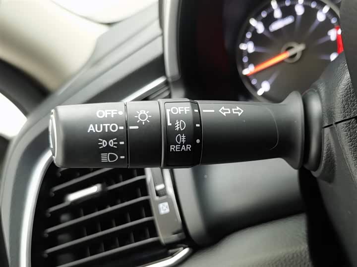 Фото 21 - Honda Avancier