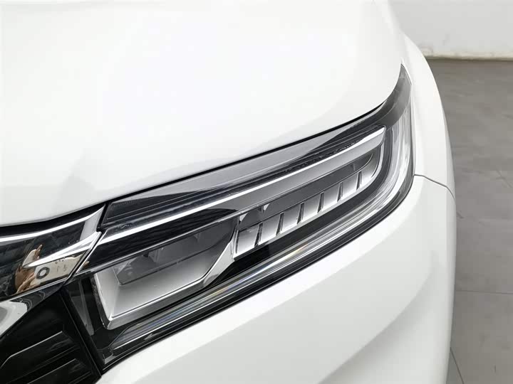 Фото 7 - Honda Avancier