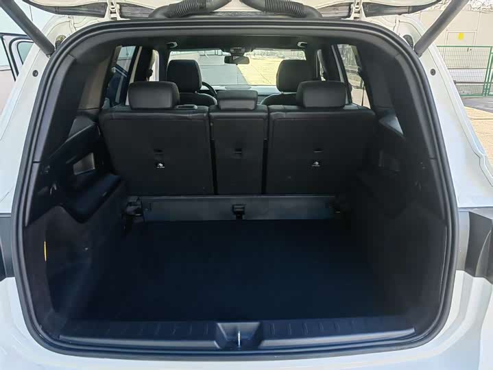 Фото 16 - Mercedes-Benz GLB-Class