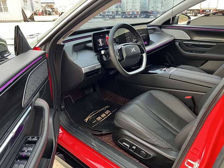 Фото 3 - XPeng P7