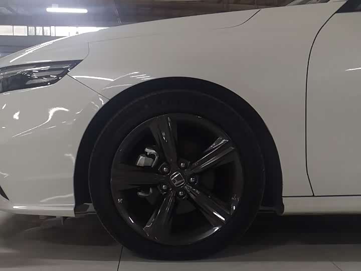 Фото 12 - Honda Inspire