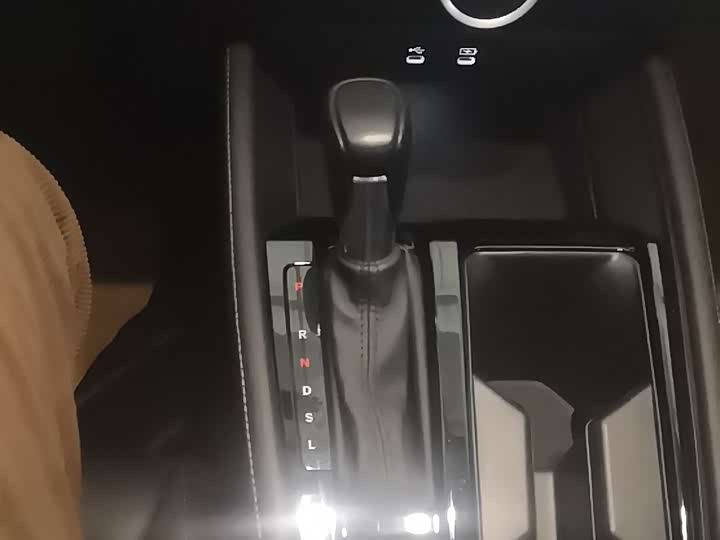 Фото 17 - Honda Inspire