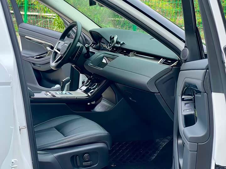 Фото 14 - Land Rover Range Rover Evoque L Hybrid