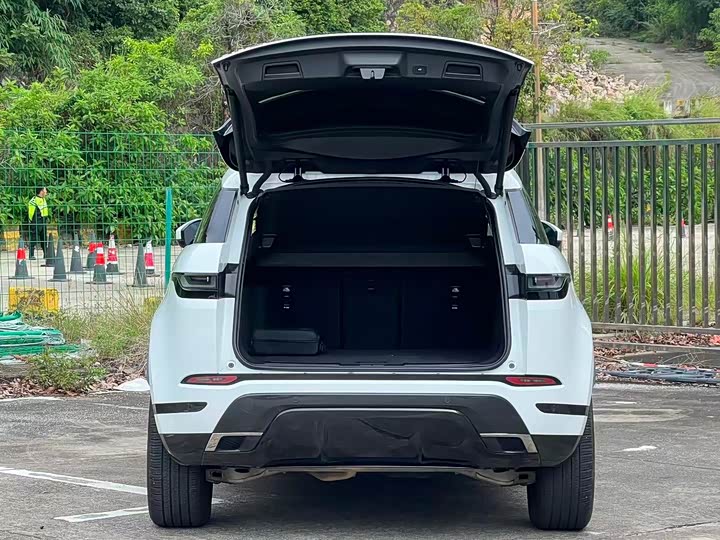 Фото 9 - Land Rover Range Rover Evoque L Hybrid