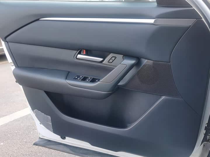 Фото 7 - Mazda CX-50