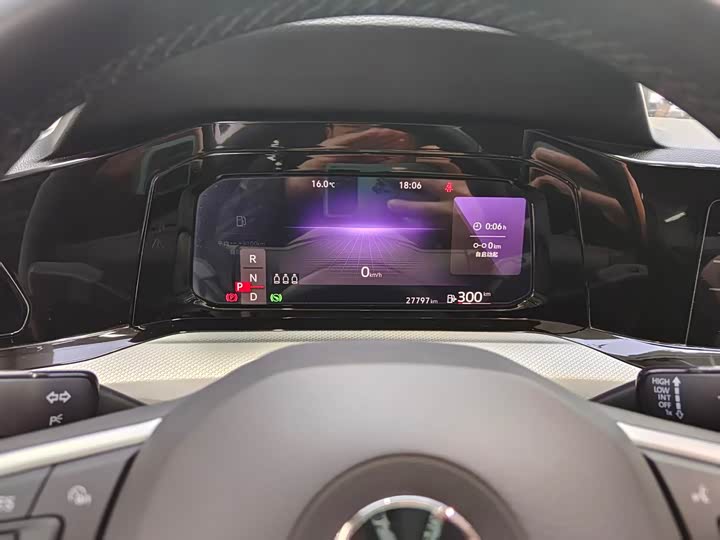 Фото 12 - Volkswagen Golf