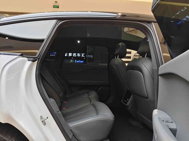 Фото 10 - XPeng F57