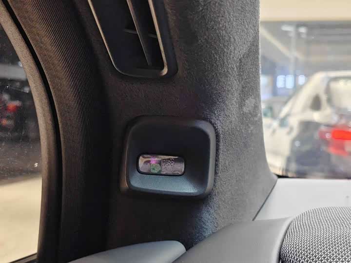 Фото 22 - XPeng F57