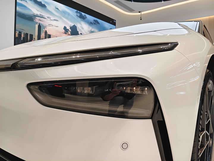 Фото 24 - XPeng F57