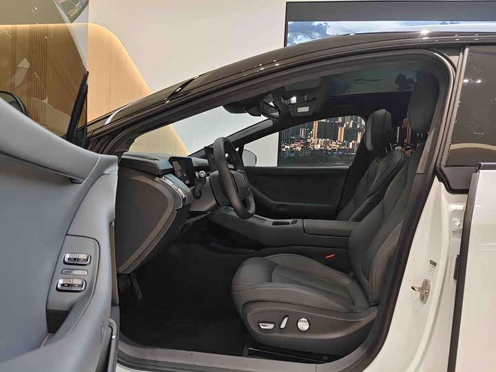 Фото 7 - XPeng F57