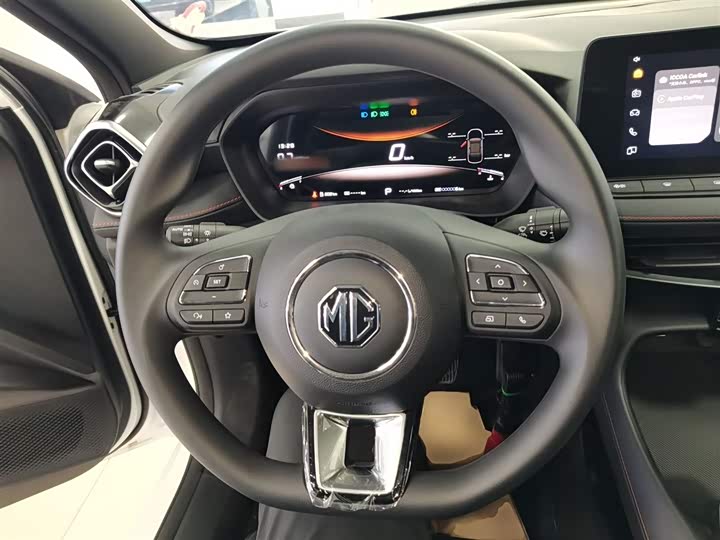 Фото 11 - MG Motor 5