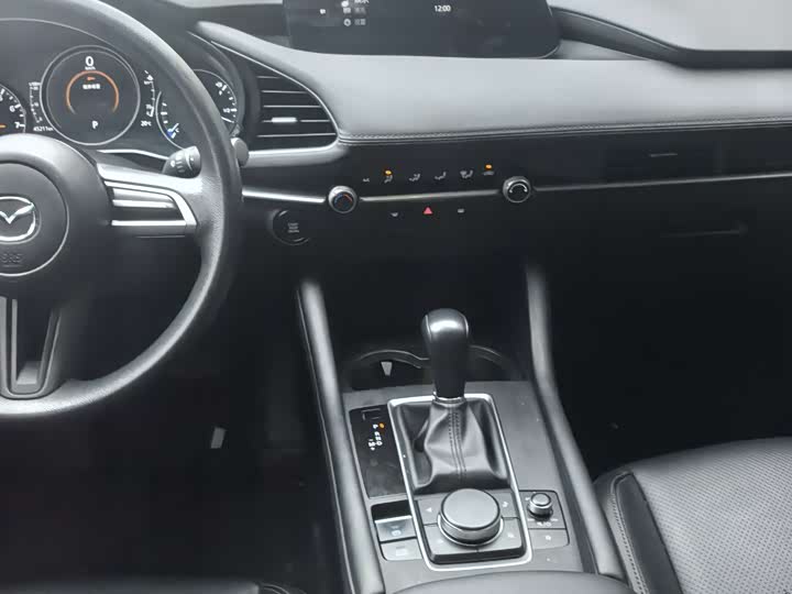 Фото 5 - Mazda 3 (Axela)