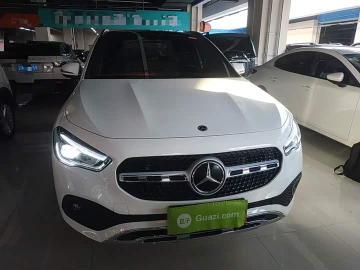 Фото 3 - Mercedes-Benz GLA-Class