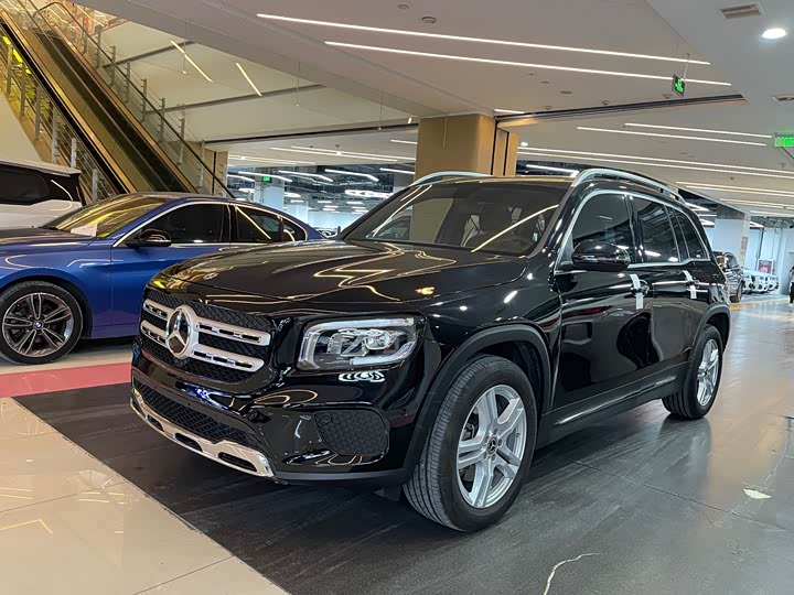 Фото 1 - Mercedes-Benz GLB-Class