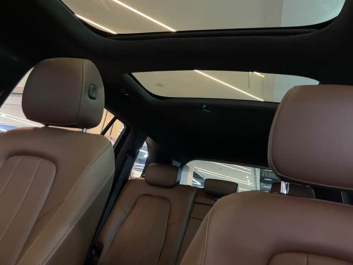 Фото 11 - Mercedes-Benz GLB-Class