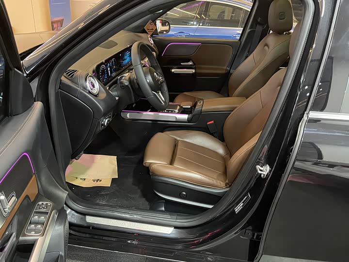 Фото 5 - Mercedes-Benz GLB-Class