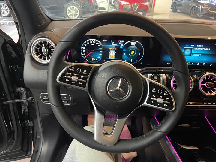 Фото 7 - Mercedes-Benz GLB-Class