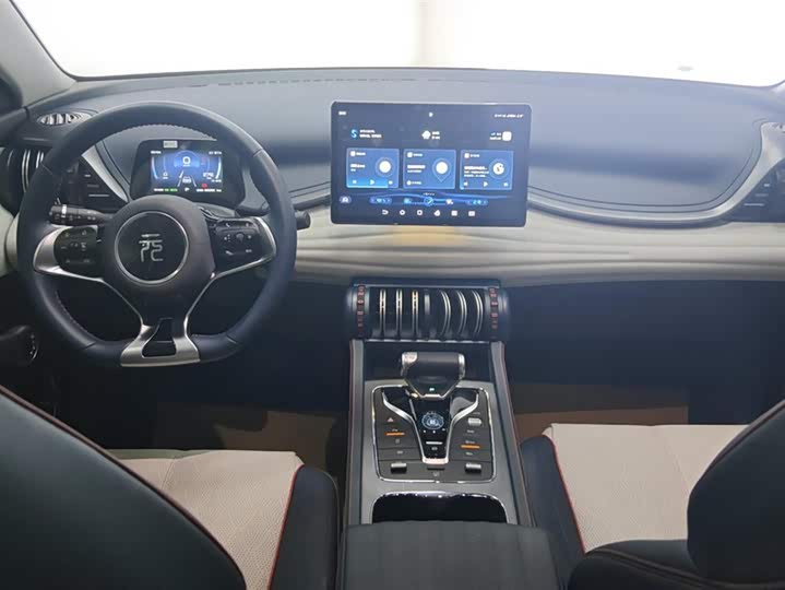 Фото 12 - BYD Yuan Plus