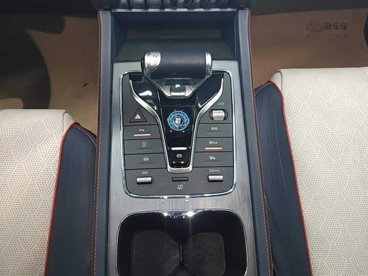 Фото 16 - BYD Yuan Plus