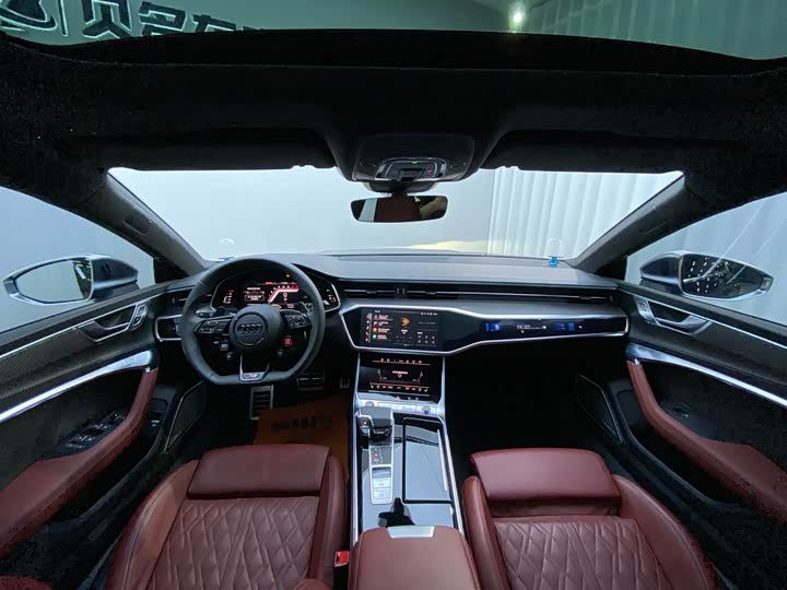 Фото 6 - Audi S7