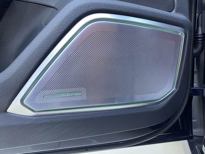 Фото 8 - Audi S7